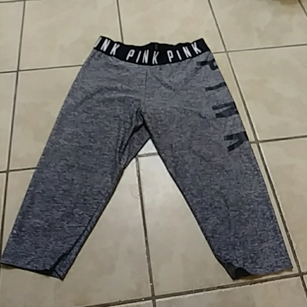 PINK ultimate Capri leggings